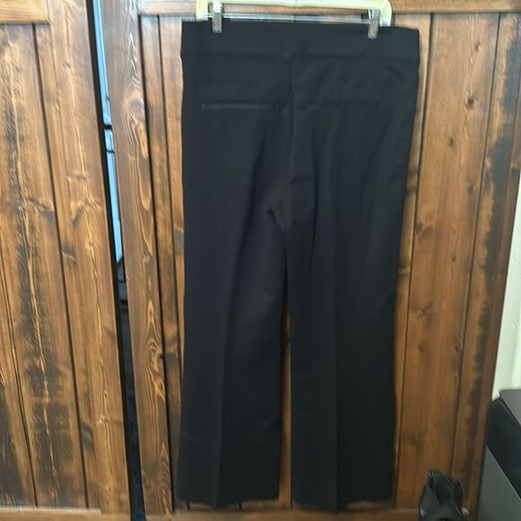 Spanx The Perfect Pant, Hi-Rise Flare, size 1X (28” inch length) - Picture 4 of 11